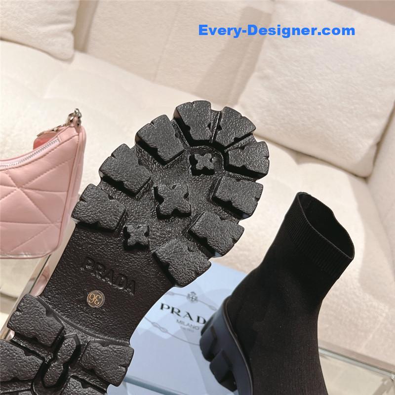 Pra*a new stretch boots