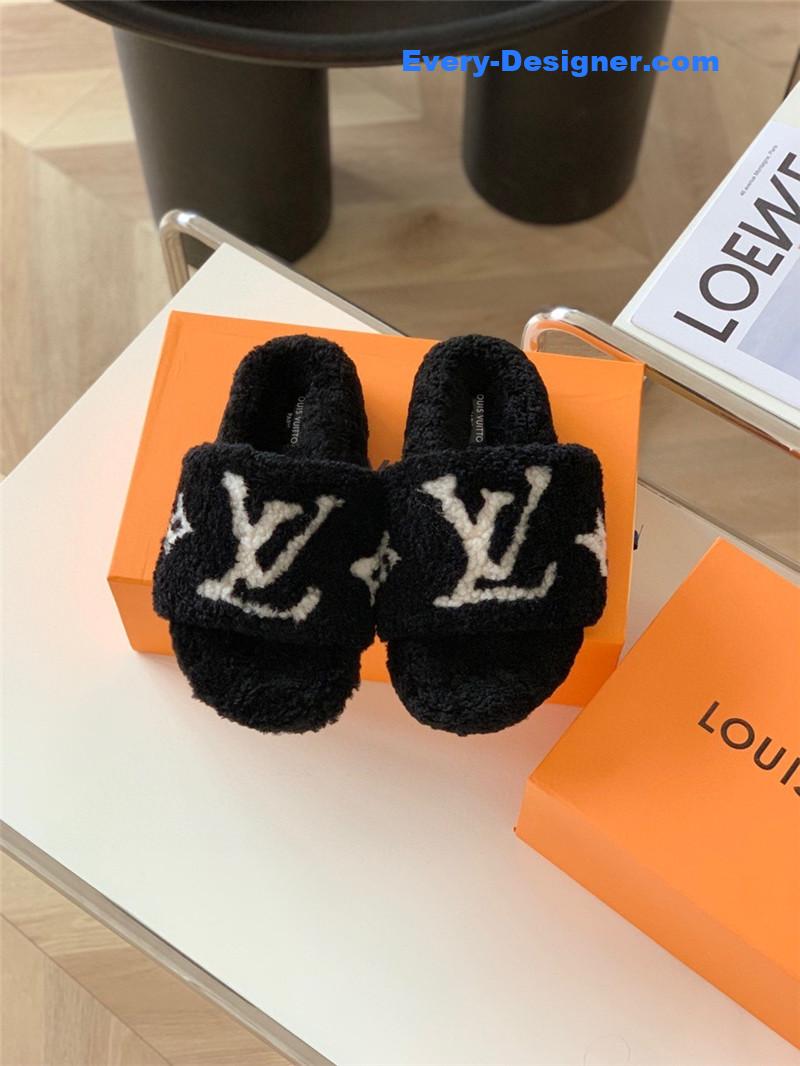 l0vis Vvtt0n lv new sheepskin wool slippers