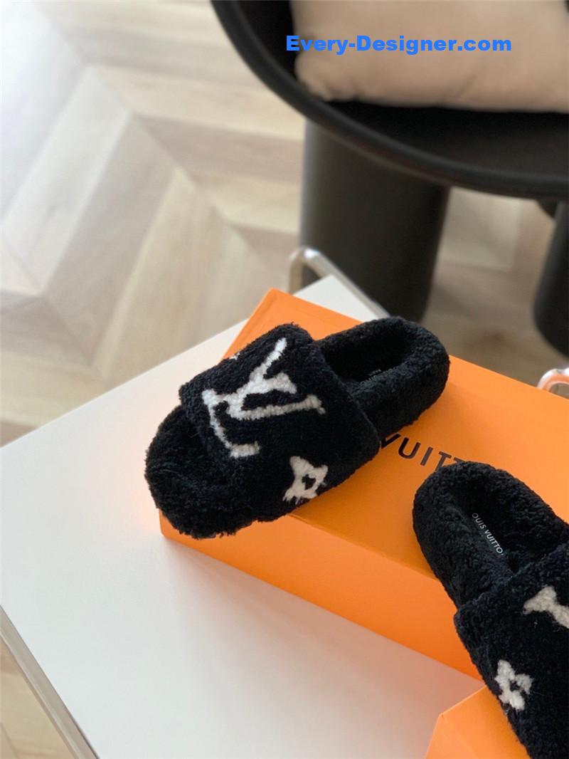 l0vis Vvtt0n lv new sheepskin wool slippers