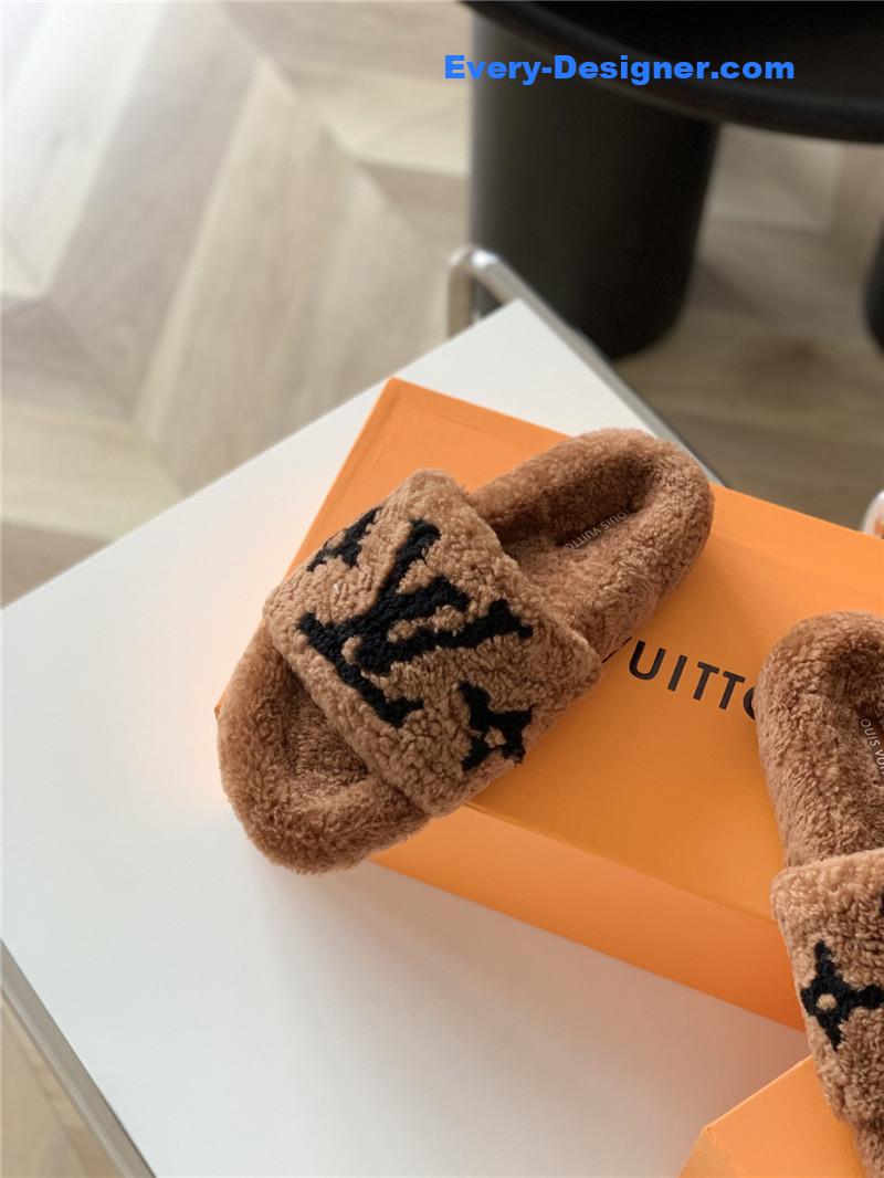 l0vis Vvtt0n lv new sheepskin wool slippers