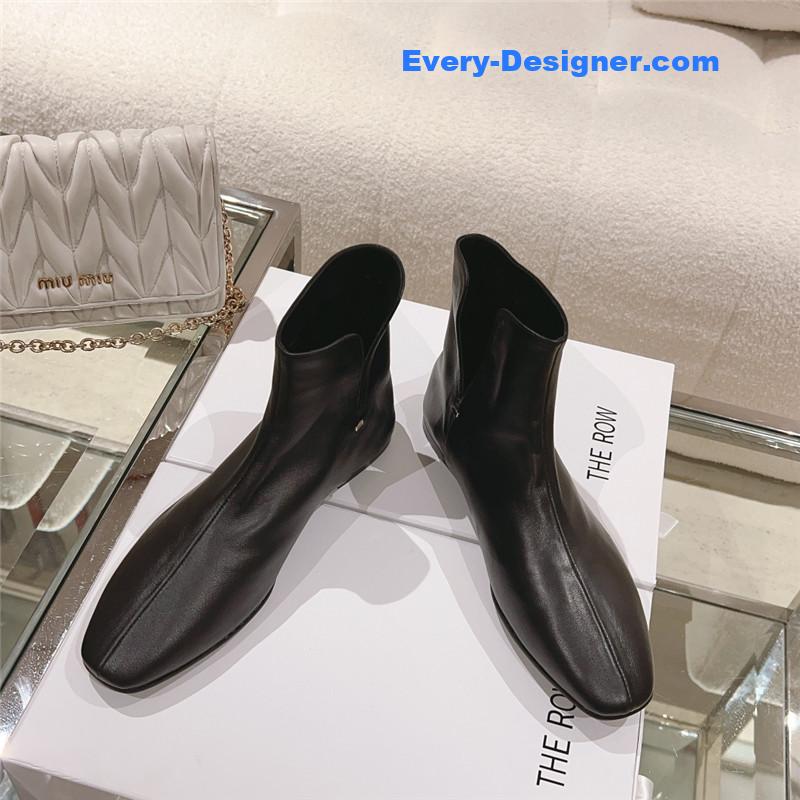 The R0w autumn and winter new flat boots