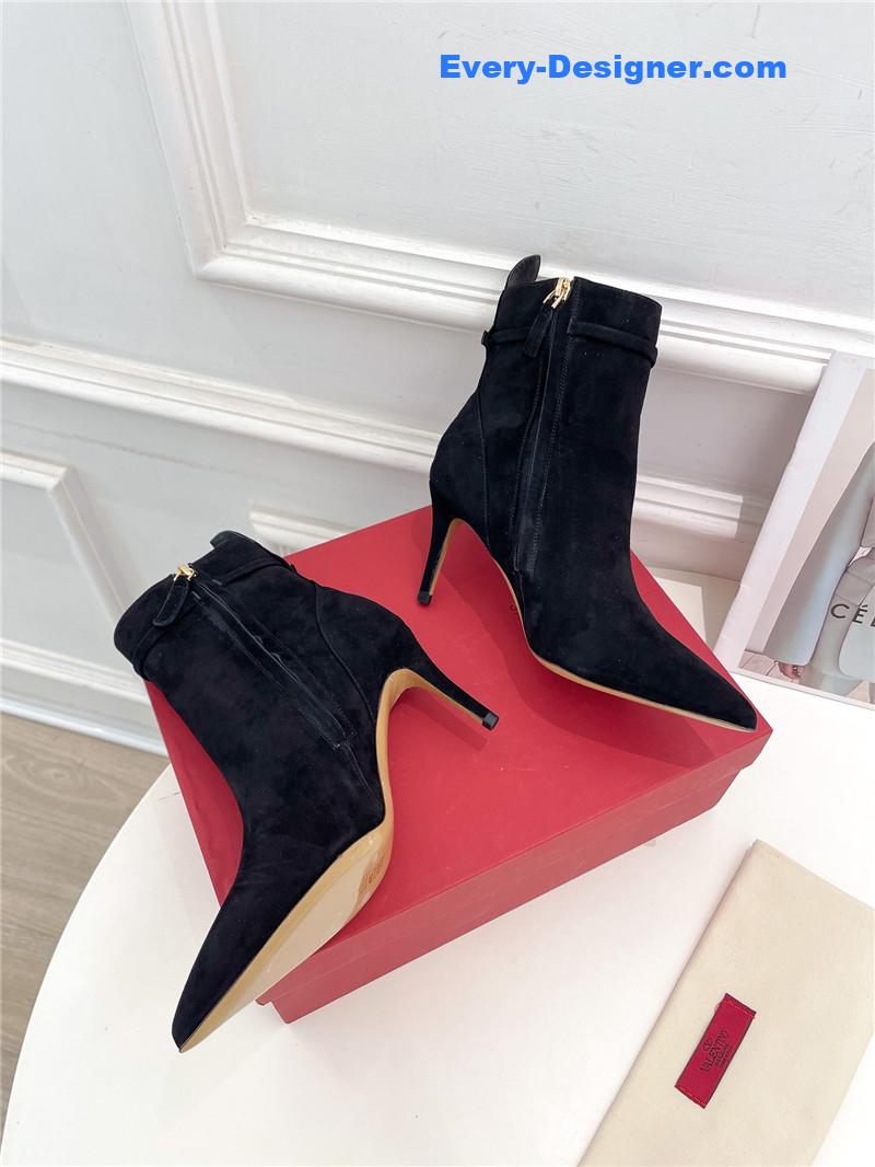 Va1e*ntin0 new high heel nude boots
