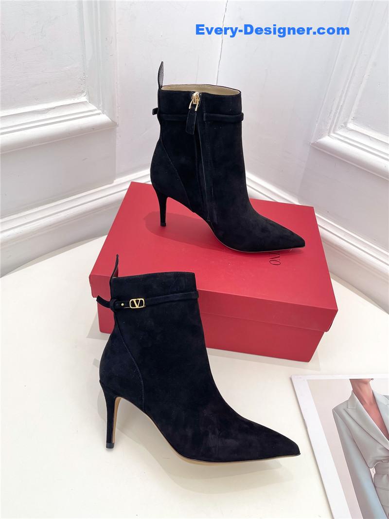 Va1e*ntin0 new high heel nude boots