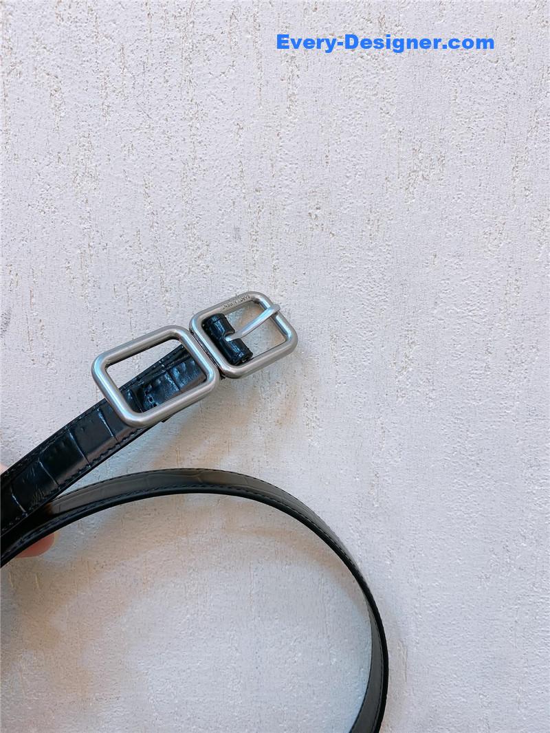 Y51 double buckle narrow belt