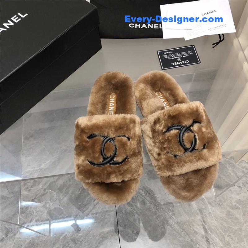 CC fur slippers