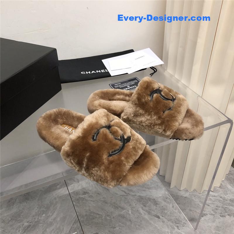 CC fur slippers