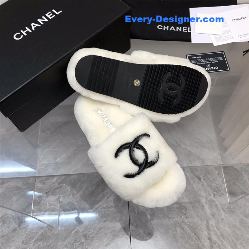 CC fur slippers