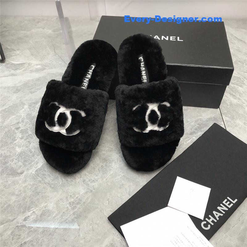 CC fur slippers