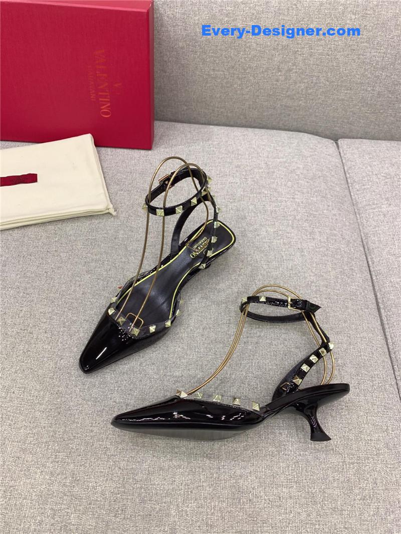 Va1e*ntin0 new rivet kitten heel sandals