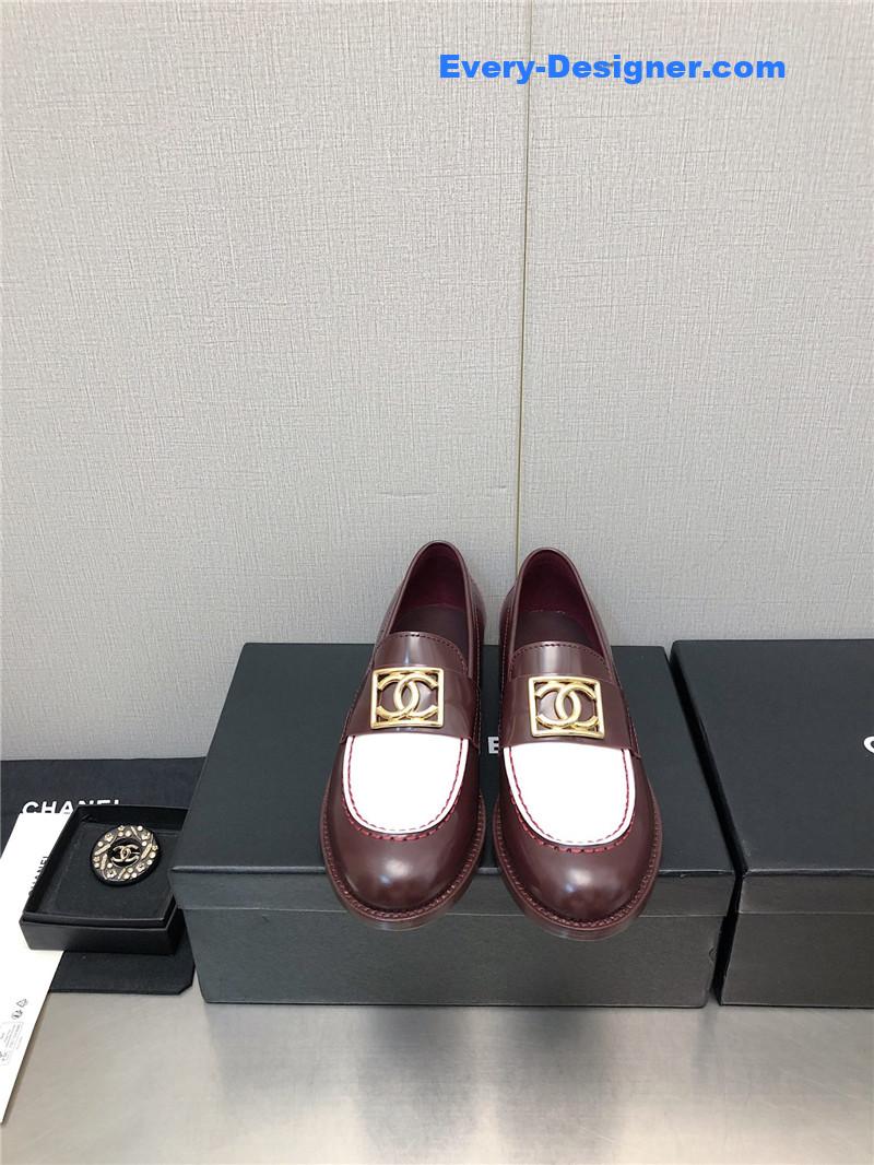 CC chunky heel round toe shoes