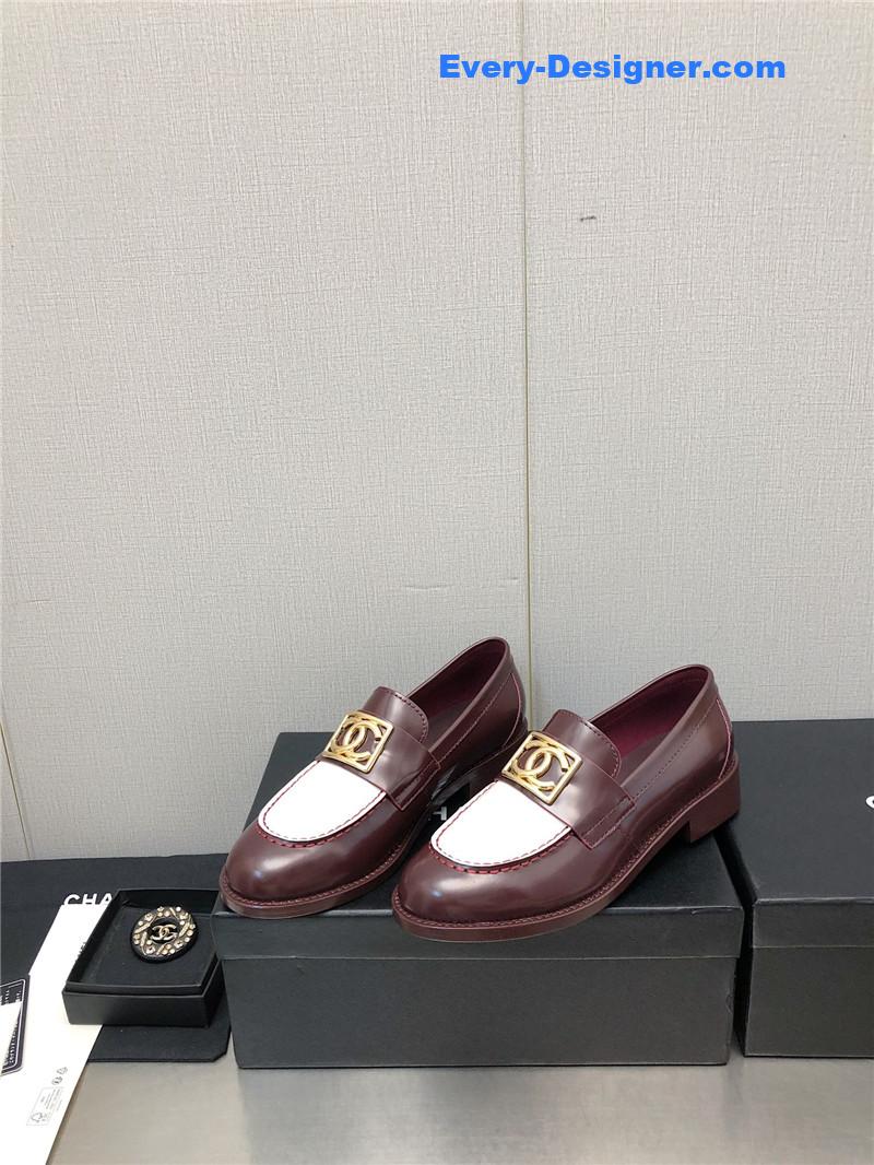 CC chunky heel round toe shoes