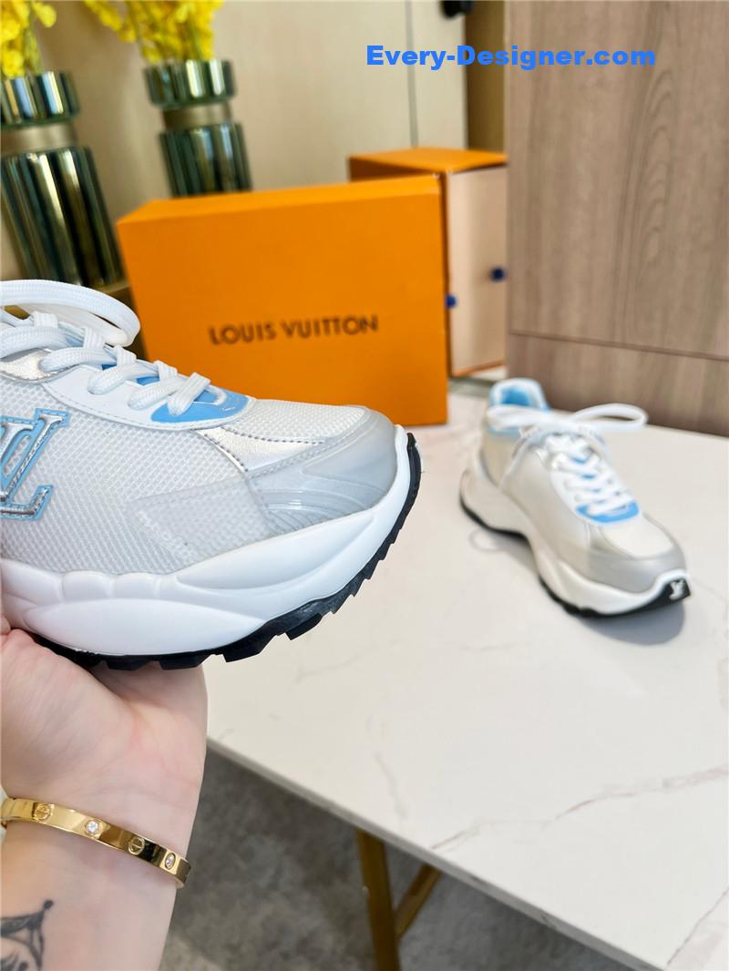 l0vis Vvtt0n lv classic running shoes