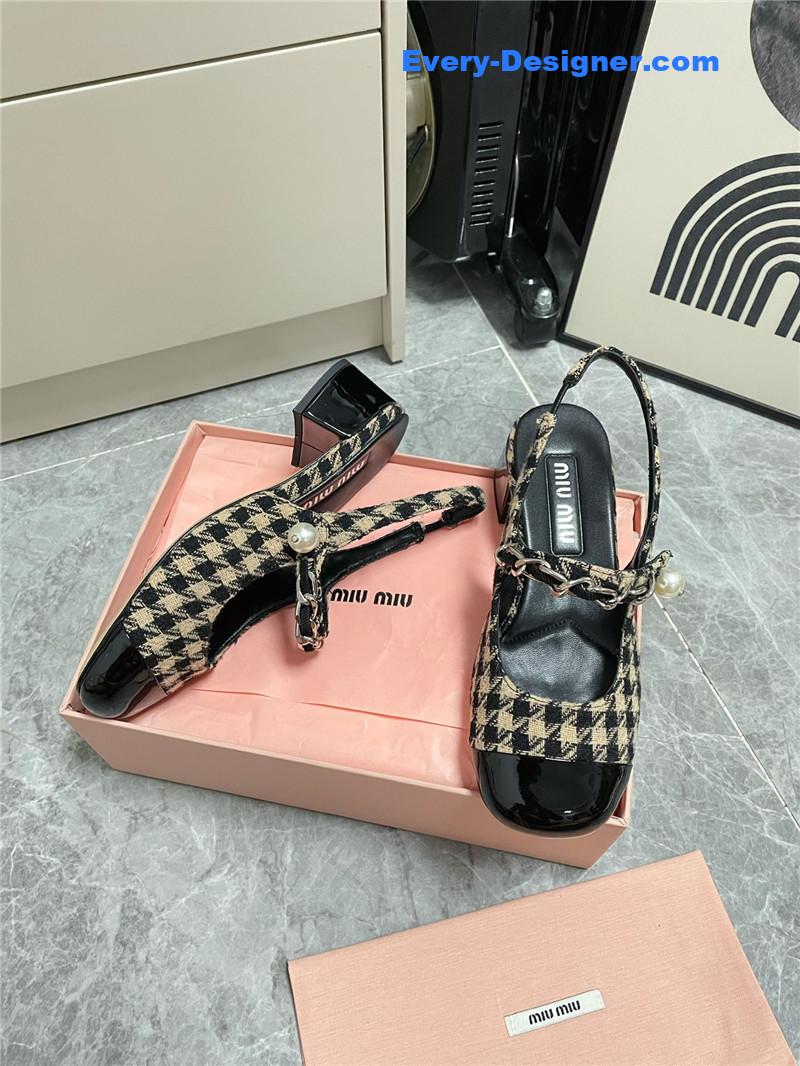 M1um1u chunky heel chain pearl pearl mary jane shoes