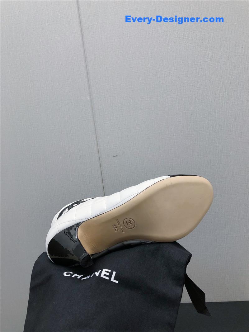 CC c standard round toe chunky heel ankle boots