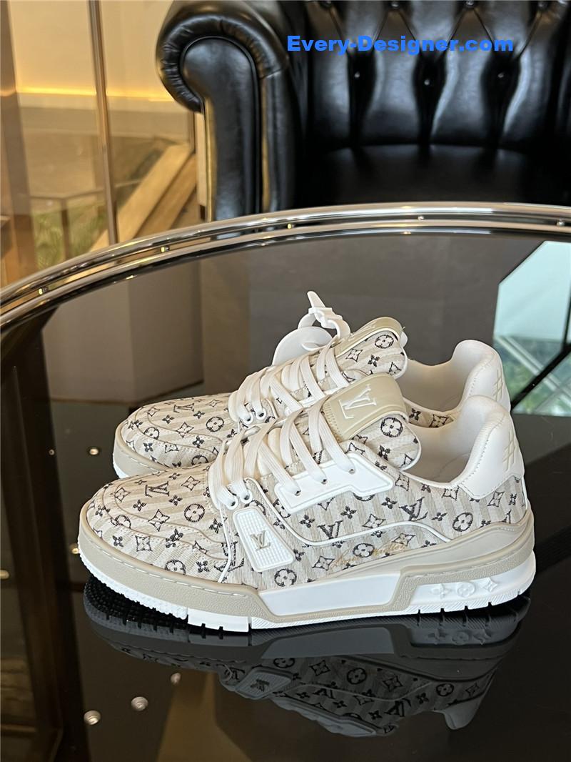 l0vis Vvtt0n lv time out sneakers