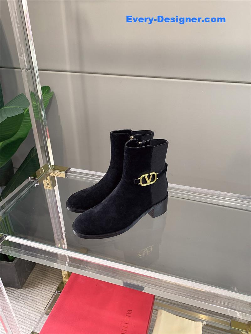 Va1e*ntin0 new v buckle high-heeled ankle boots