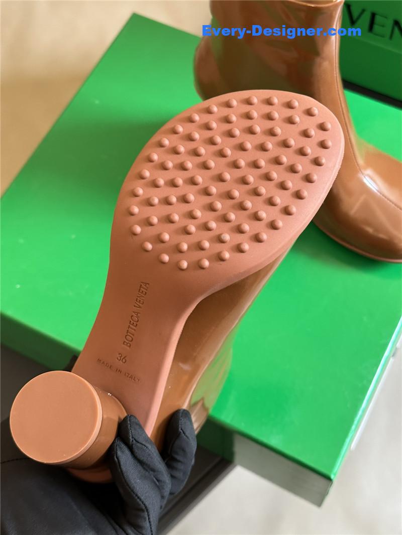 b0tt*ga Ven*ta brown atomic ankle boots