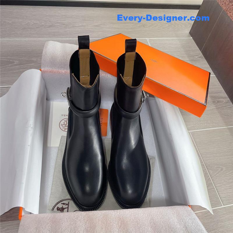 H**me5 kelly buckle martin boots