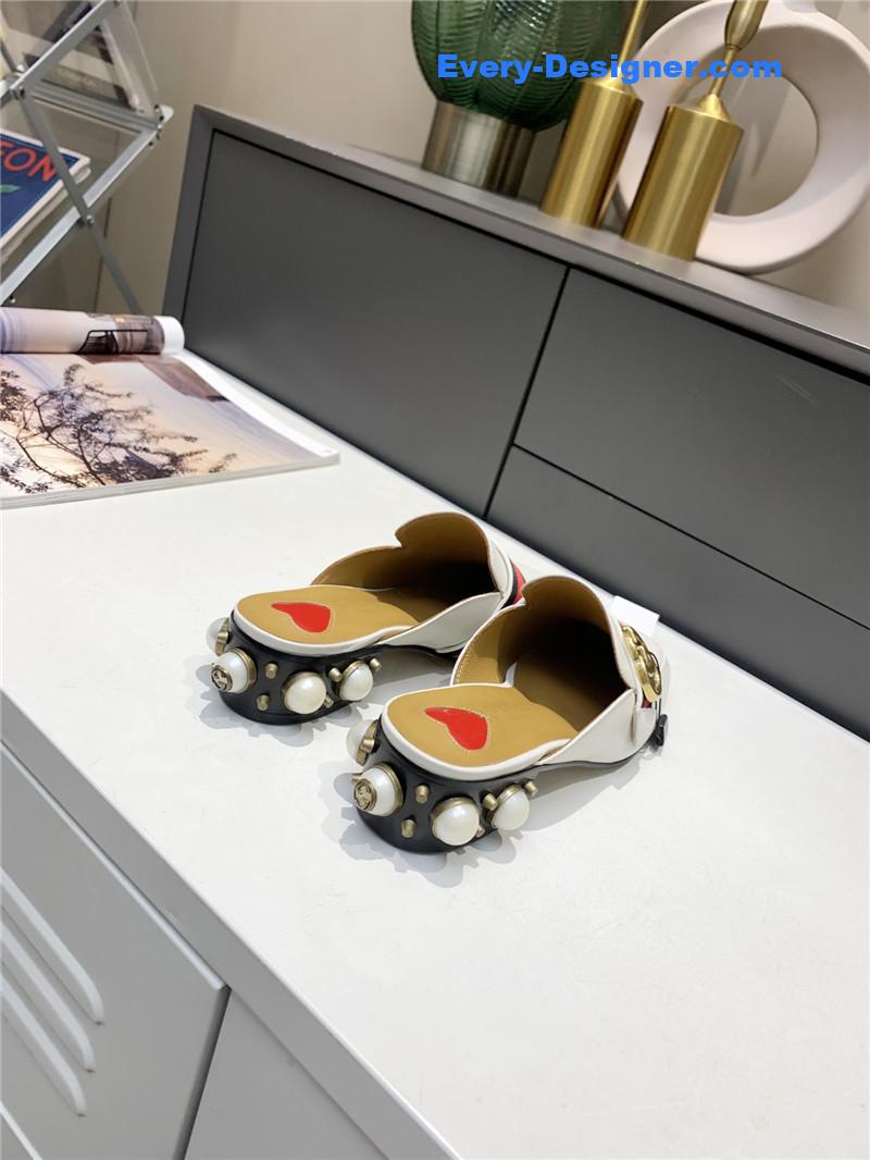 Gvc*1 pearl heel half slippers