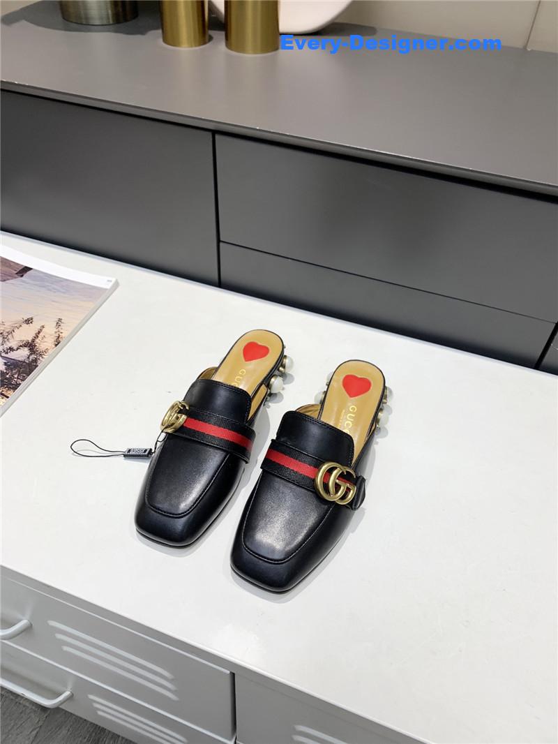 Gvc*1 pearl heel half slippers