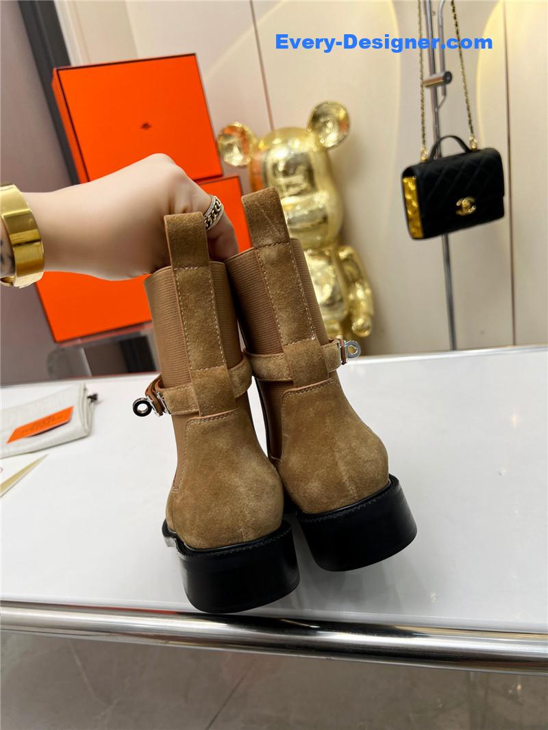 H**me5 new classic boots
