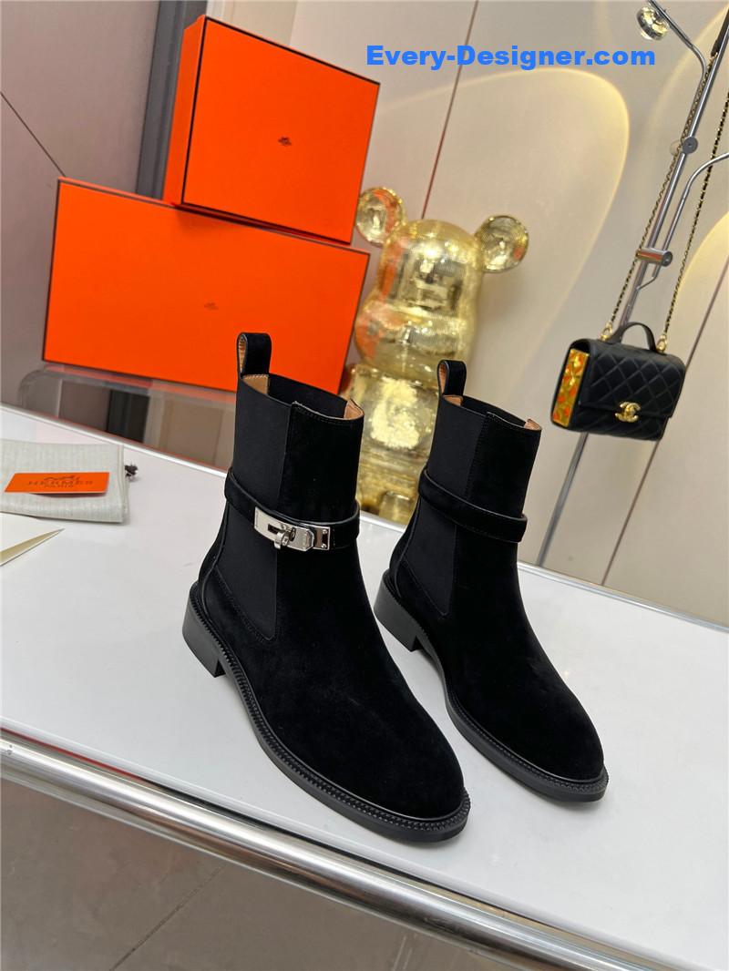 H**me5 new classic boots