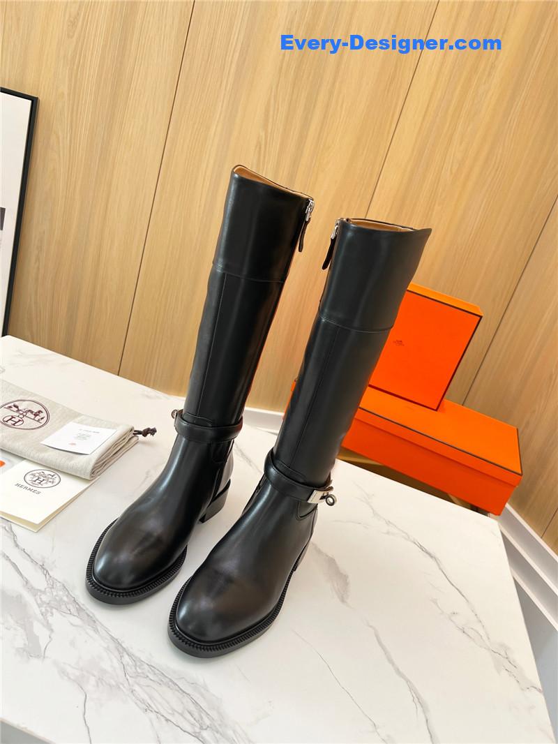 H**me5 new classic boots