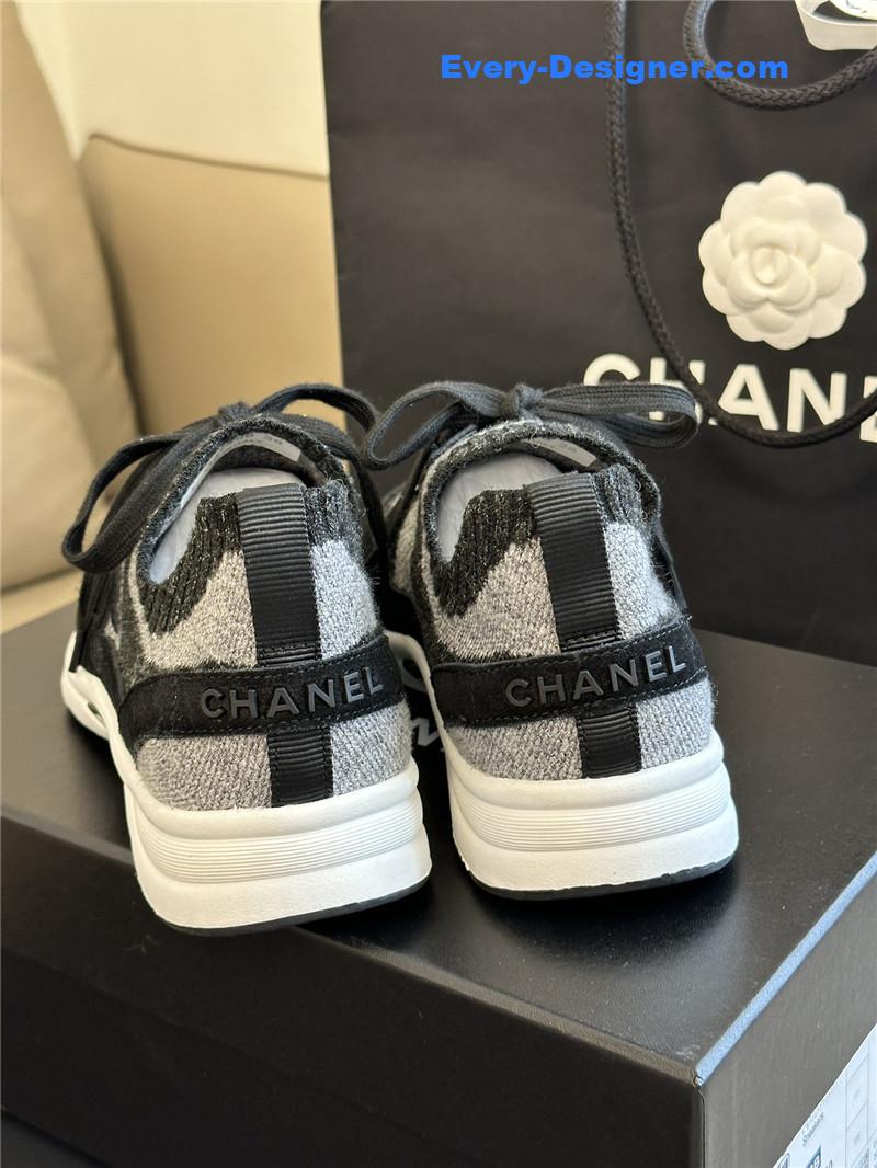 Ch**el classic socks sneakers