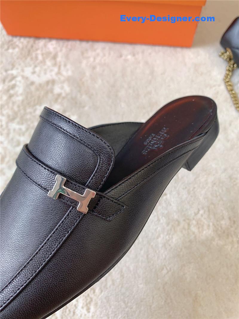 H**me5 casual mules slippers