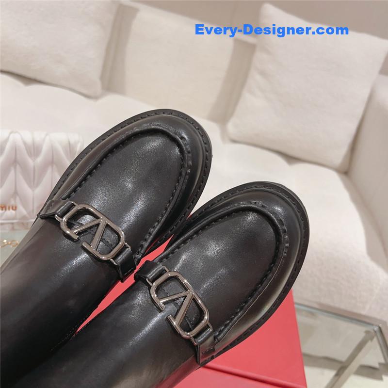 Va1e*ntin0 v buckle side pull boots