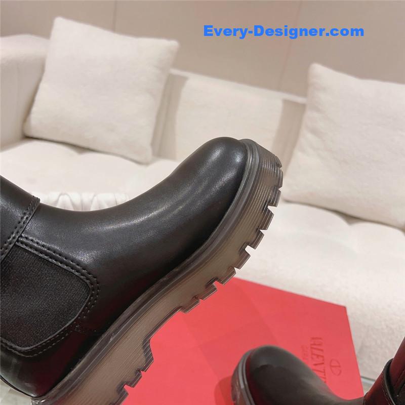 Va1e*ntin0 rivet high nude boots
