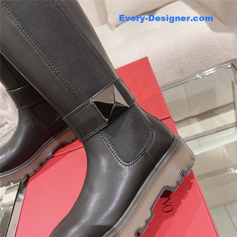 Va1e*ntin0 rivet high nude boots