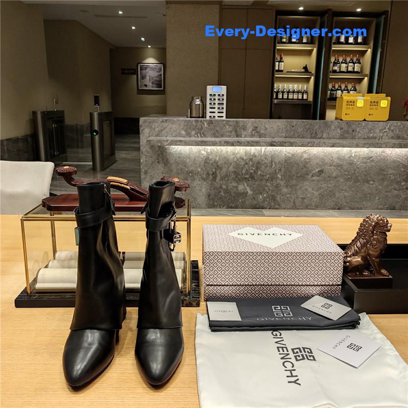 Givenchy cropped leg boots
