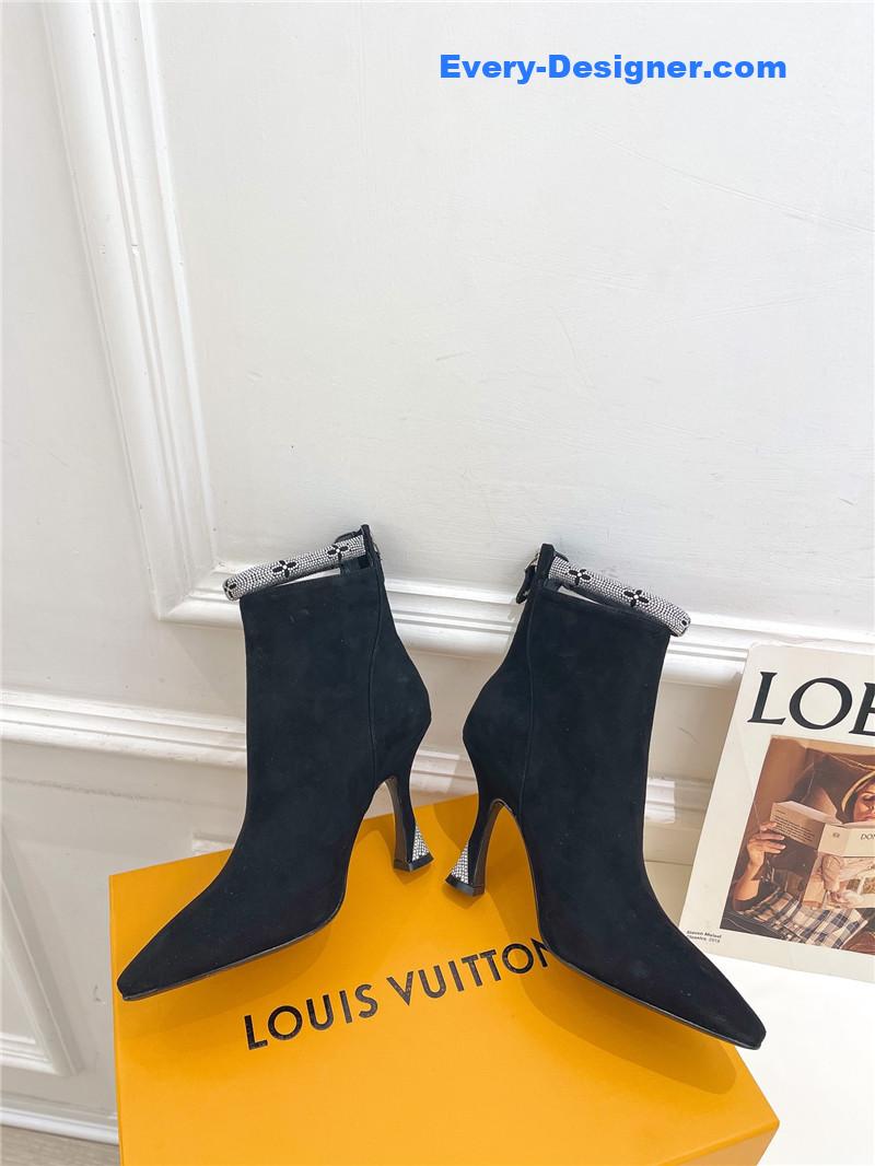 l0vis vvtt0n lv small square toe D1am0nd heel boots