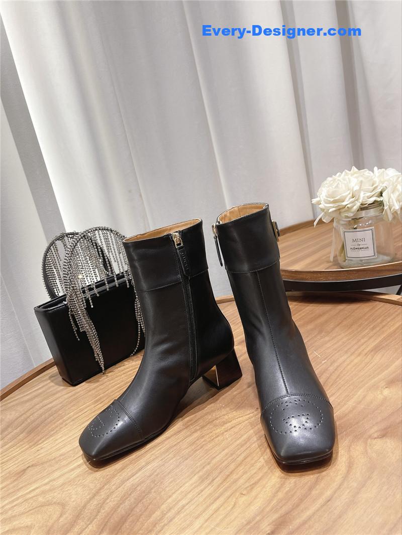 Gvc*1 side buckle ankle boots