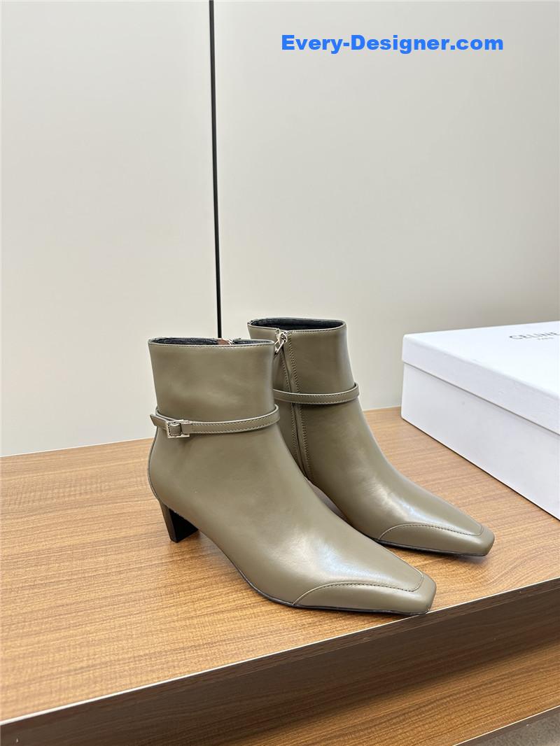 Ce1i*e small square toe boots