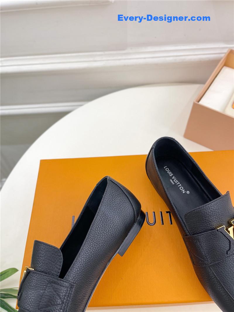l0vis Vvtt0n lv new flat loafers