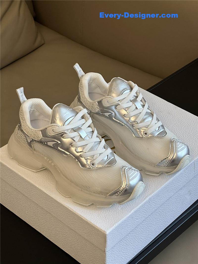 D10r vibe series presbyopic sneakers