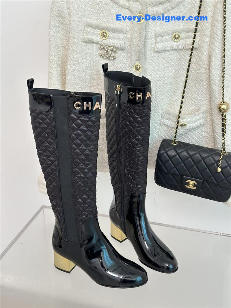 CC letter rhombus down boots