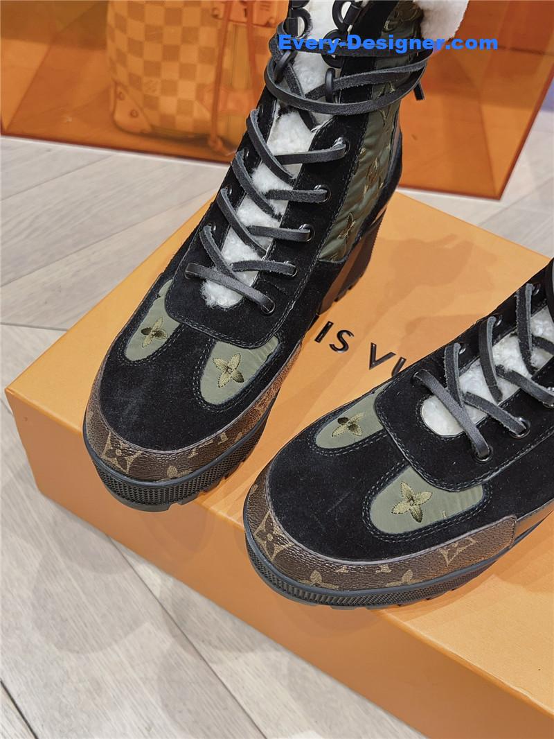 l0vis Vvtt0n lv classic high heel martin boots