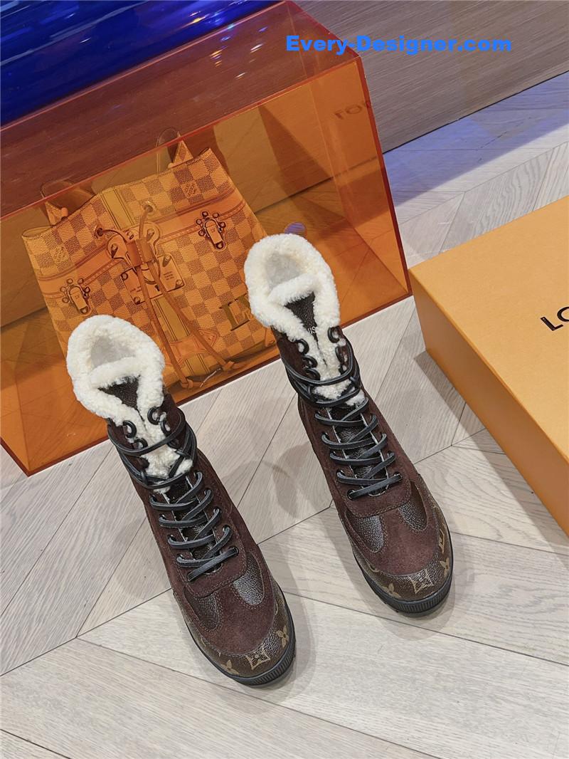 l0vis Vvtt0n lv classic high heel martin boots