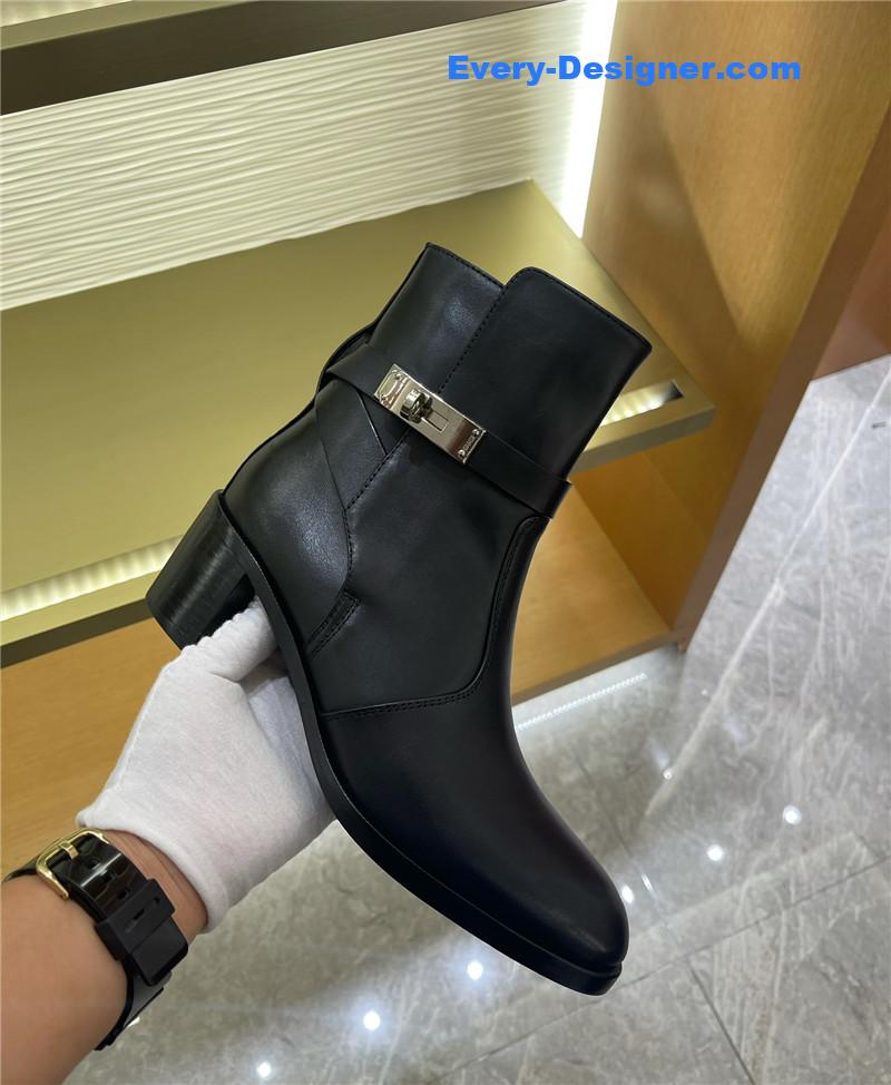 H**me5 new classic kelly buckle short boots