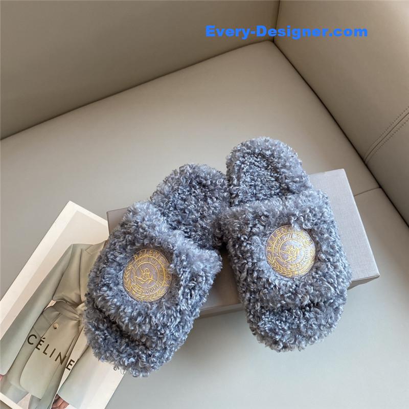 Ba1en*iaga autumn and winter new embroidered fur slippers