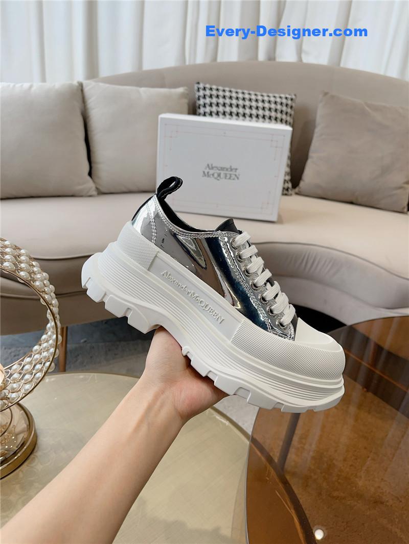 a1exa*der Mcqv*en new canvas series thick-soled dad shoes