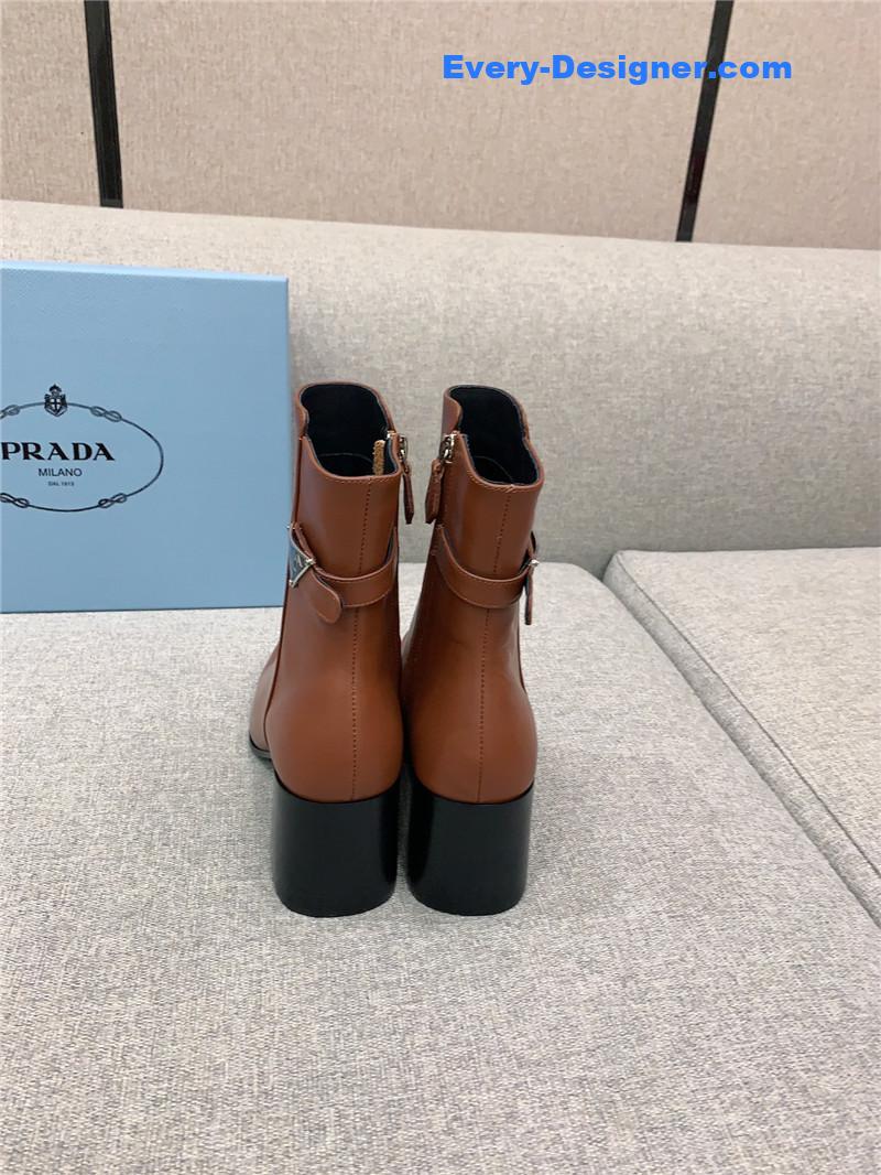 Pra*a new triangle high heel boots