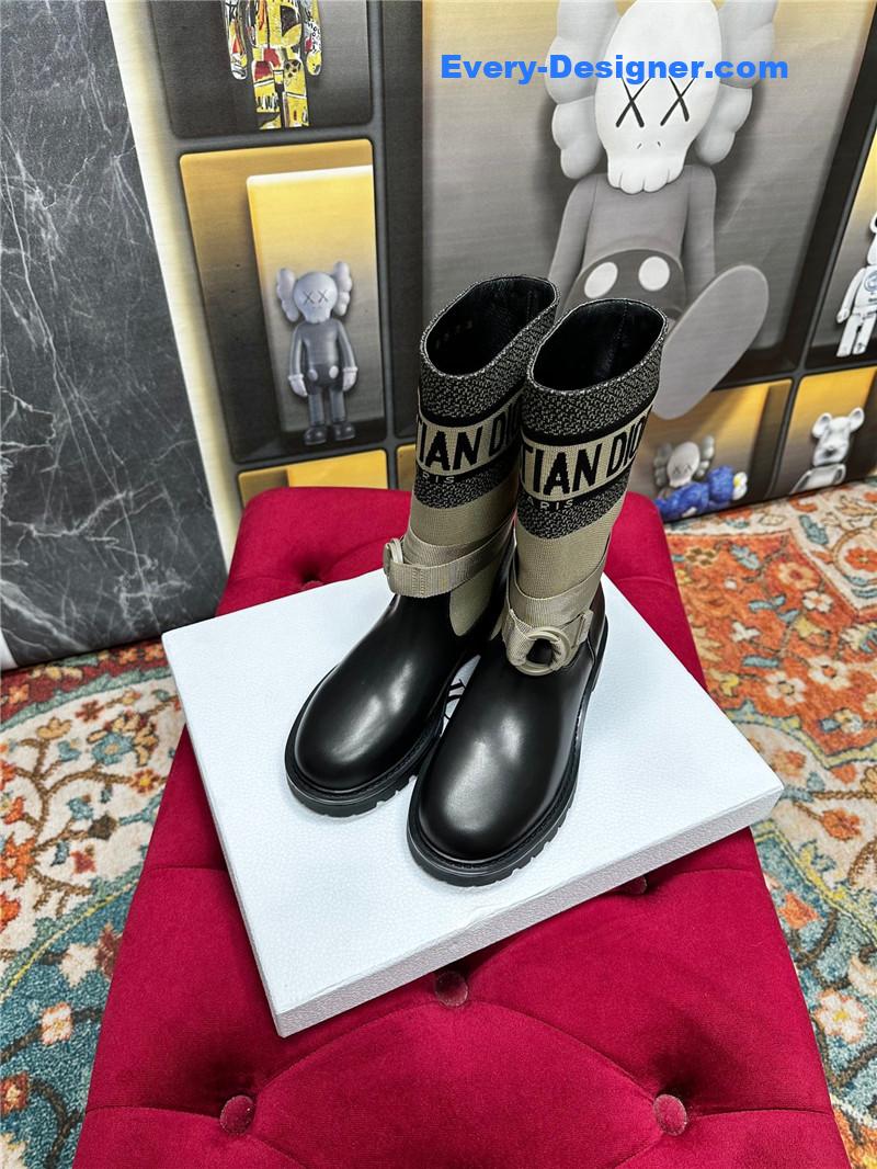 D10r classic knight boots