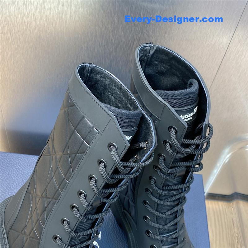 D10r low heel round toe lace up knight boots