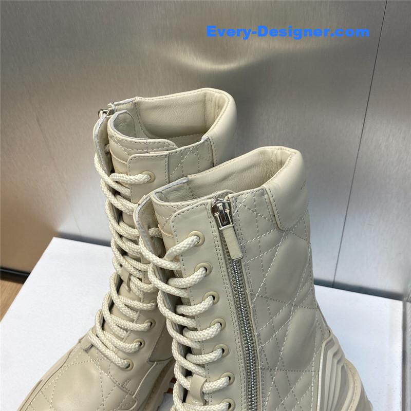 D10r low heel round toe lace up knight boots