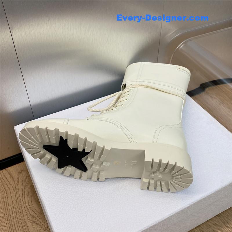 D10r belt buckle low heel round toe lace up knight boots