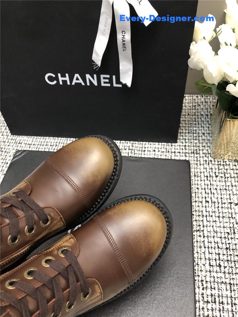CC polished cowhide boots